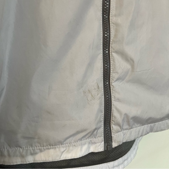 Men Zip-Up Windbreaker with laces - Picture 4 of 6